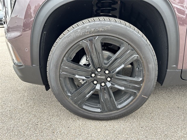 GMC Acadia Vehicle Full-screen Gallery Image 10