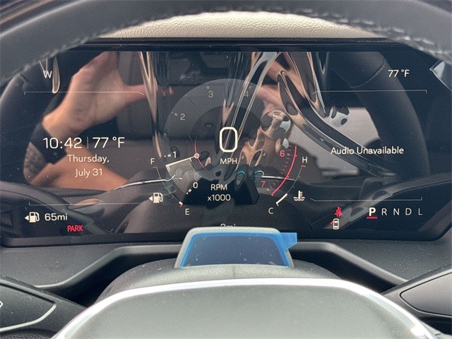 GMC Acadia Vehicle Full-screen Gallery Image 15