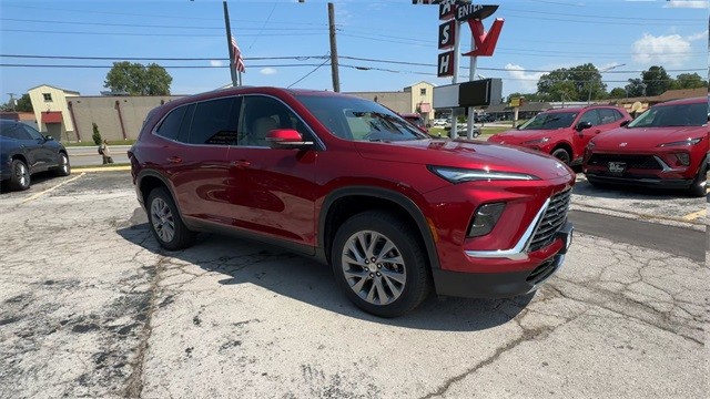 Buick Enclave Vehicle Full-screen Gallery Image 02