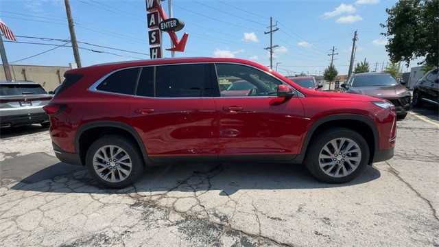 Buick Enclave Vehicle Full-screen Gallery Image 09