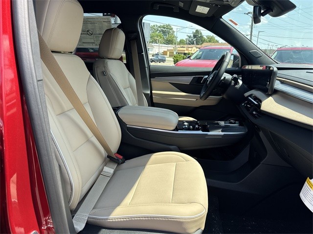 Buick Enclave Vehicle Full-screen Gallery Image 25