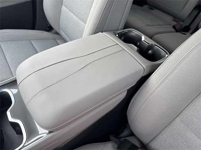 GMC Acadia Vehicle Full-screen Gallery Image 21