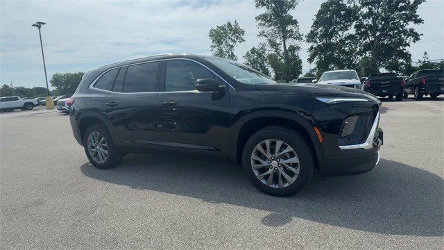 Buick Enclave Vehicle Full-screen Gallery Image 02