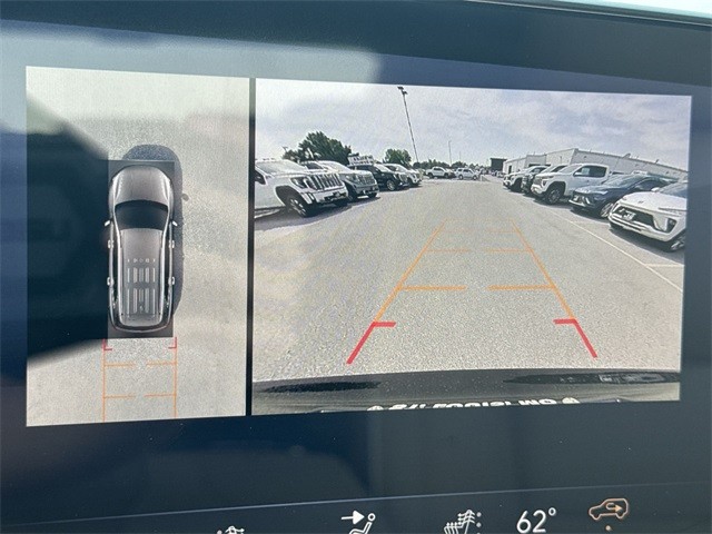 Buick Enclave Vehicle Full-screen Gallery Image 17