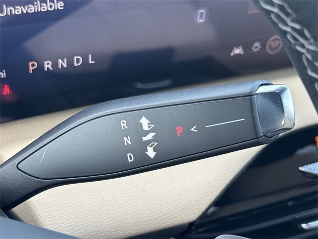 Buick Enclave Vehicle Full-screen Gallery Image 20