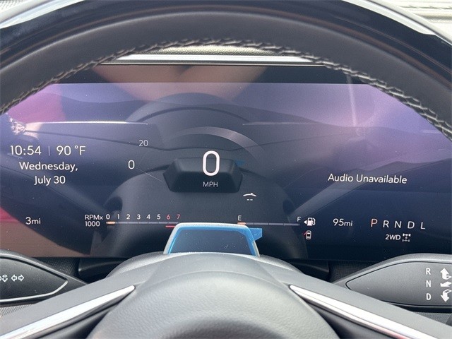 Buick Enclave Vehicle Full-screen Gallery Image 15