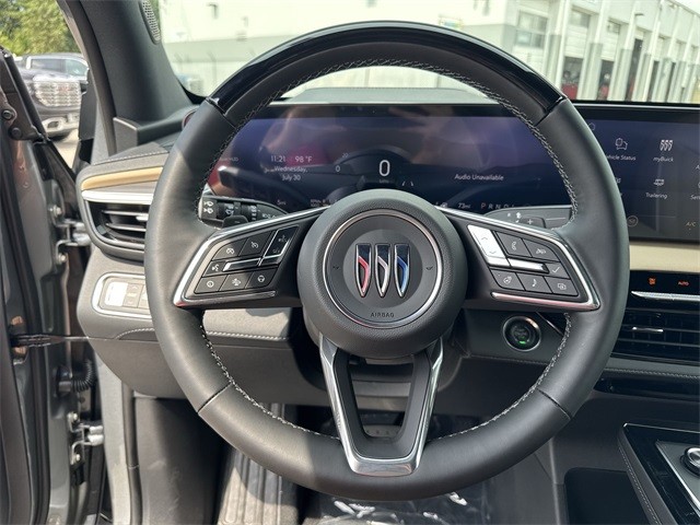 Buick Enclave Vehicle Full-screen Gallery Image 14