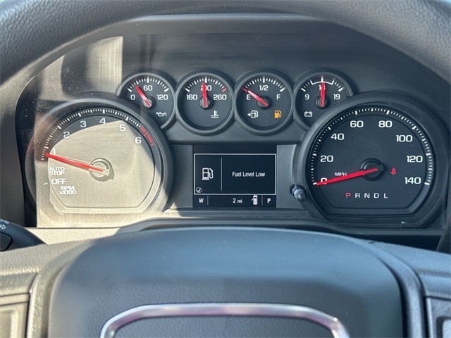 GMC Sierra 1500 Vehicle Full-screen Gallery Image 15