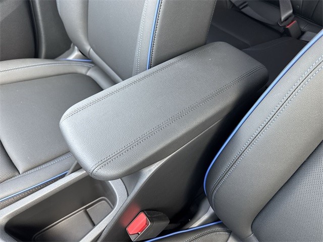 Buick Encore GX Vehicle Full-screen Gallery Image 20