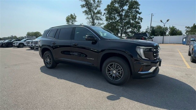 GMC Acadia Vehicle Full-screen Gallery Image 02