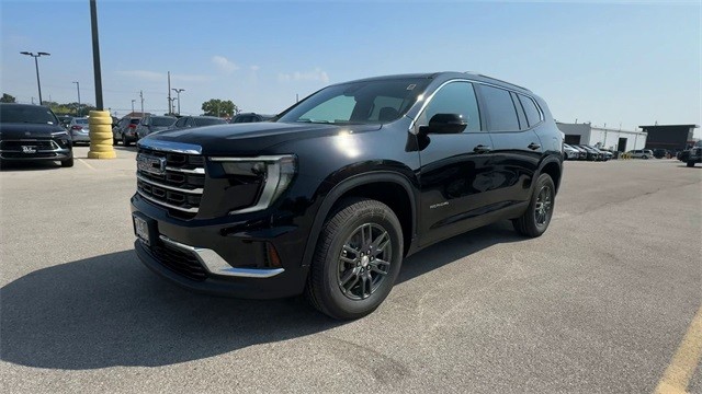 GMC Acadia Vehicle Full-screen Gallery Image 04