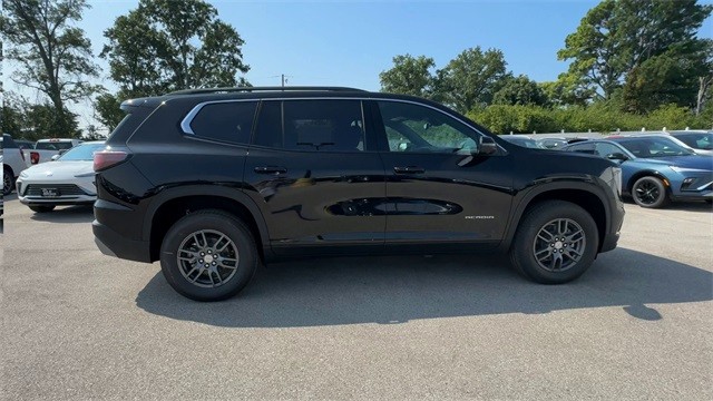 GMC Acadia Vehicle Full-screen Gallery Image 09