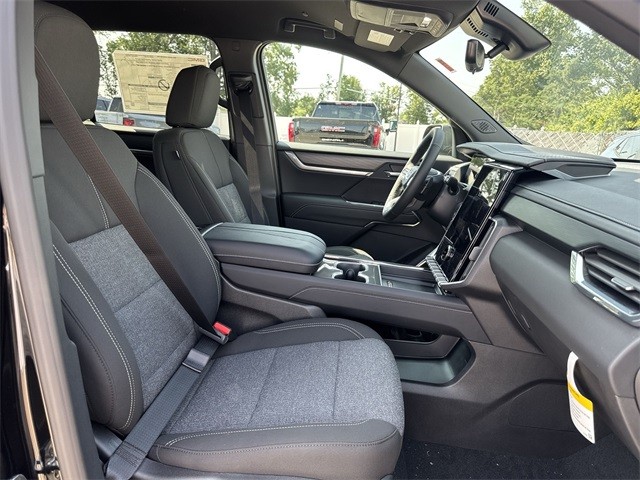 GMC Acadia Vehicle Full-screen Gallery Image 25