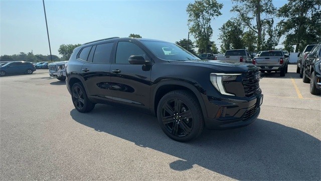 GMC Acadia Vehicle Full-screen Gallery Image 02