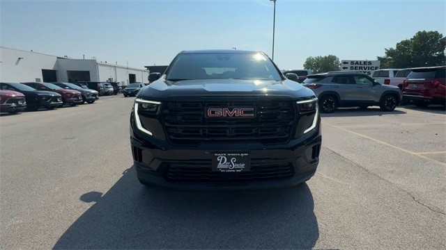 GMC Acadia Vehicle Full-screen Gallery Image 03