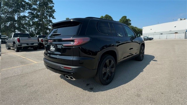 GMC Acadia Vehicle Full-screen Gallery Image 08