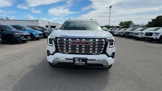 GMC Terrain Vehicle Full-screen Gallery Image 03