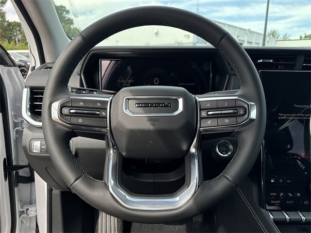 GMC Terrain Vehicle Full-screen Gallery Image 14