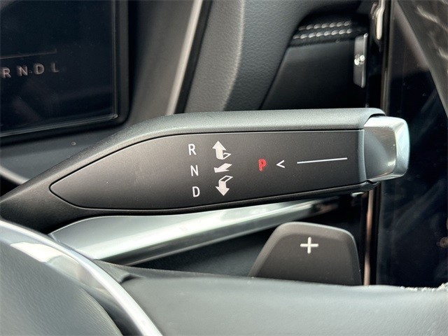 GMC Terrain Vehicle Full-screen Gallery Image 20