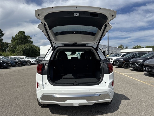 GMC Terrain Vehicle Full-screen Gallery Image 23