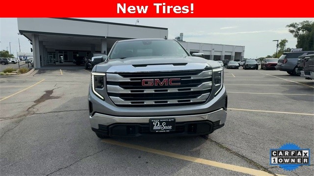 GMC Sierra 1500 Vehicle Full-screen Gallery Image 02