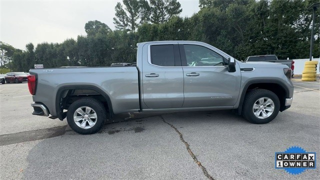 GMC Sierra 1500 Vehicle Full-screen Gallery Image 11