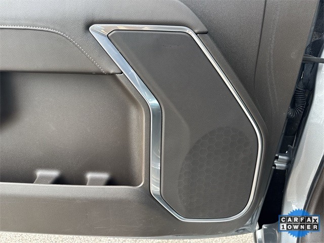 GMC Sierra 1500 Vehicle Full-screen Gallery Image 28