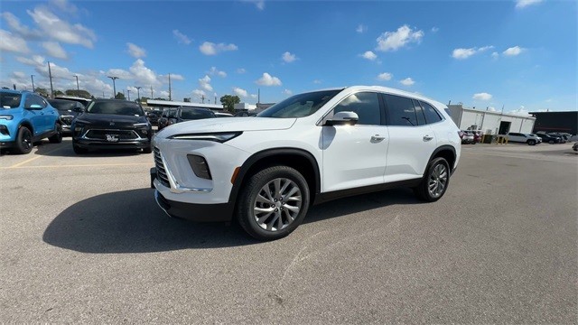 Buick Enclave Vehicle Full-screen Gallery Image 04