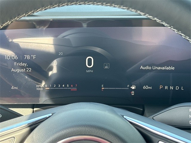 Buick Enclave Vehicle Full-screen Gallery Image 15