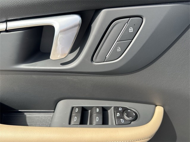 Buick Enclave Vehicle Full-screen Gallery Image 13