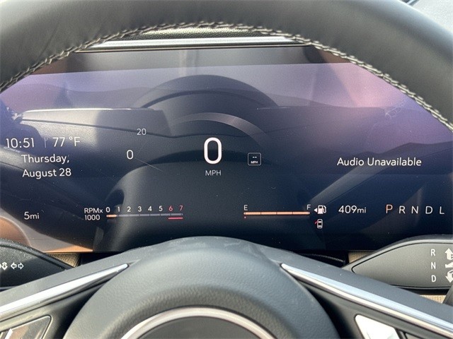 Buick Enclave Vehicle Full-screen Gallery Image 15