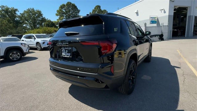 GMC Terrain Vehicle Full-screen Gallery Image 08