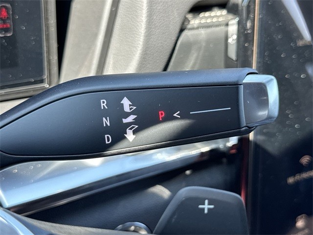 GMC Terrain Vehicle Full-screen Gallery Image 20