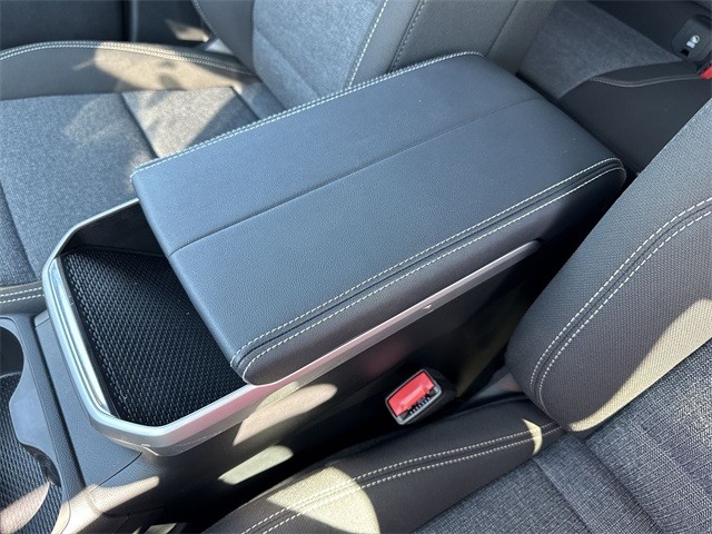 GMC Terrain Vehicle Full-screen Gallery Image 21