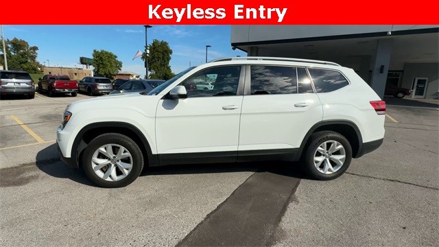 Volkswagen Atlas Vehicle Full-screen Gallery Image 06