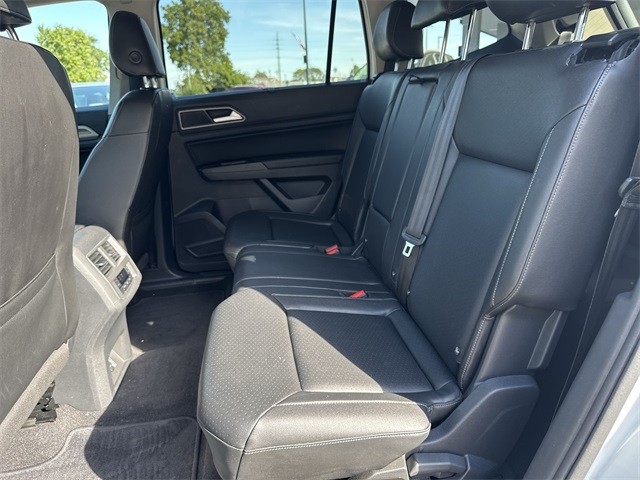 Volkswagen Atlas Vehicle Full-screen Gallery Image 27