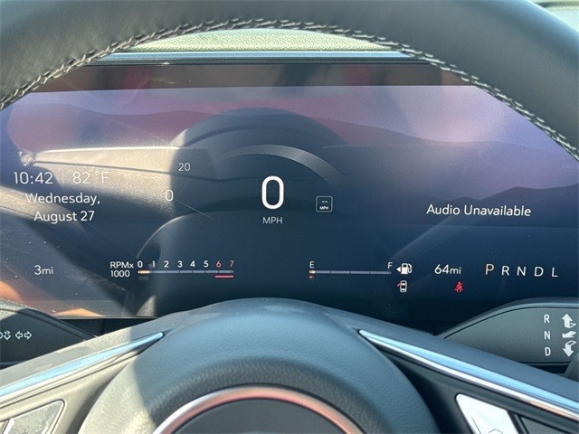 Buick Enclave Vehicle Full-screen Gallery Image 15