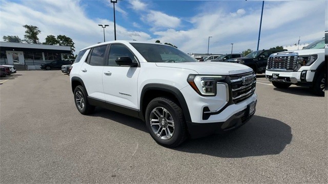 GMC Terrain Vehicle Full-screen Gallery Image 02