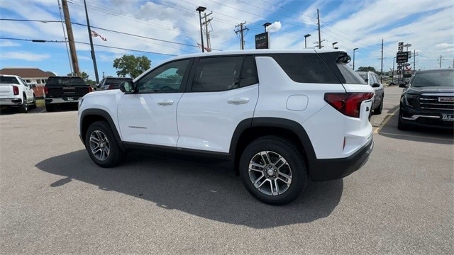 GMC Terrain Vehicle Full-screen Gallery Image 06