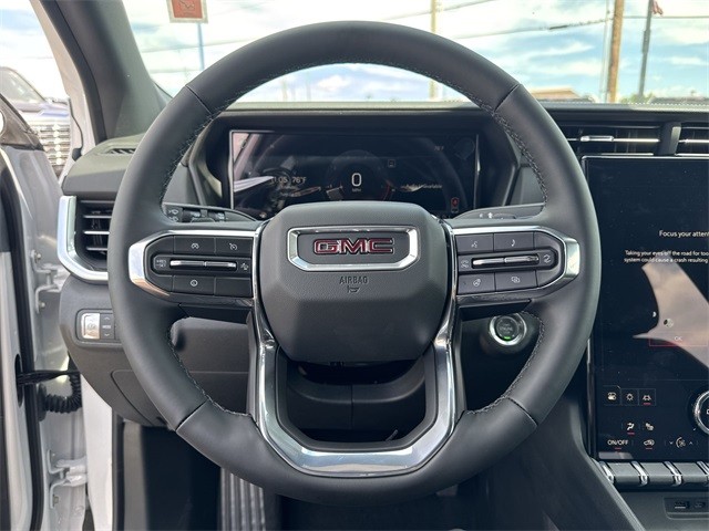 GMC Terrain Vehicle Full-screen Gallery Image 14