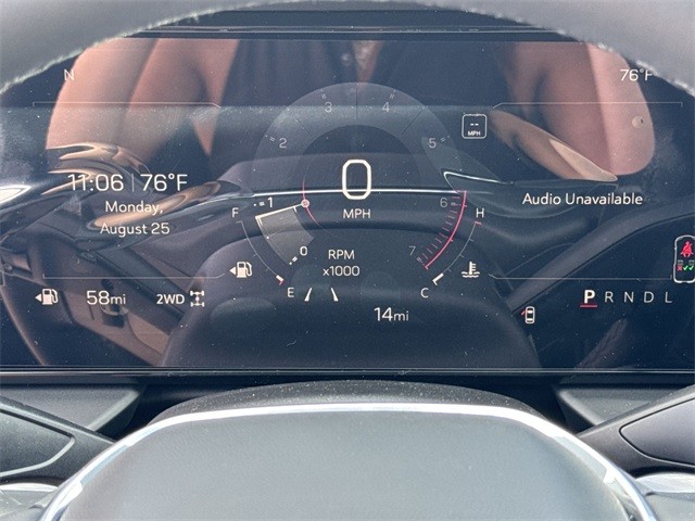 GMC Terrain Vehicle Full-screen Gallery Image 15