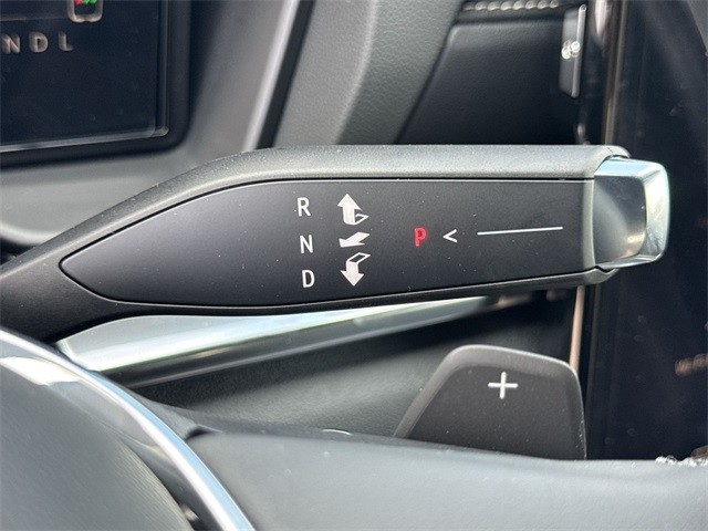 GMC Terrain Vehicle Full-screen Gallery Image 20