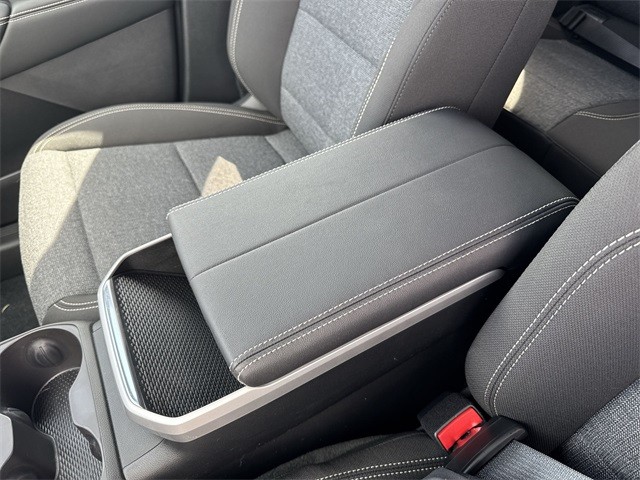 GMC Terrain Vehicle Full-screen Gallery Image 21