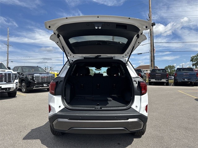 GMC Terrain Vehicle Full-screen Gallery Image 23