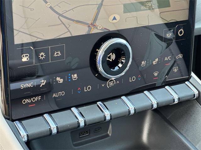 GMC Terrain Vehicle Full-screen Gallery Image 19