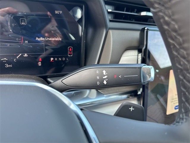 GMC Terrain Vehicle Full-screen Gallery Image 20