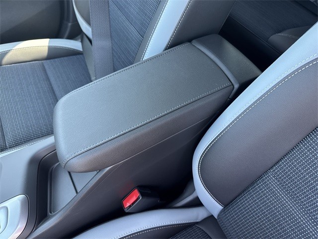 Buick Envista Vehicle Full-screen Gallery Image 20