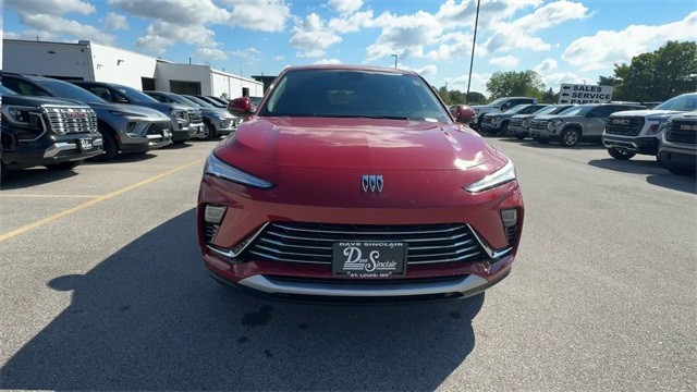 Buick Envista Vehicle Full-screen Gallery Image 03