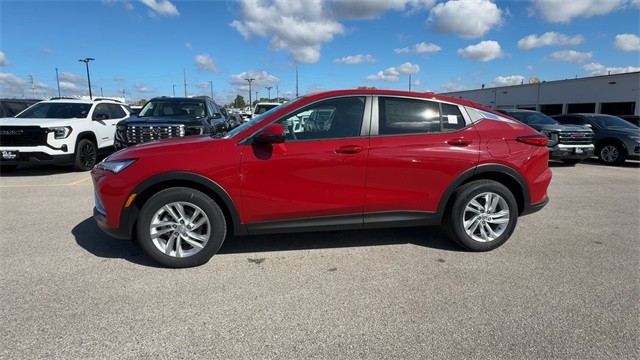 Buick Envista Vehicle Full-screen Gallery Image 05