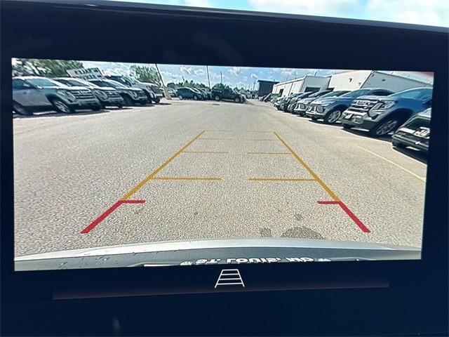 Buick Envista Vehicle Full-screen Gallery Image 17